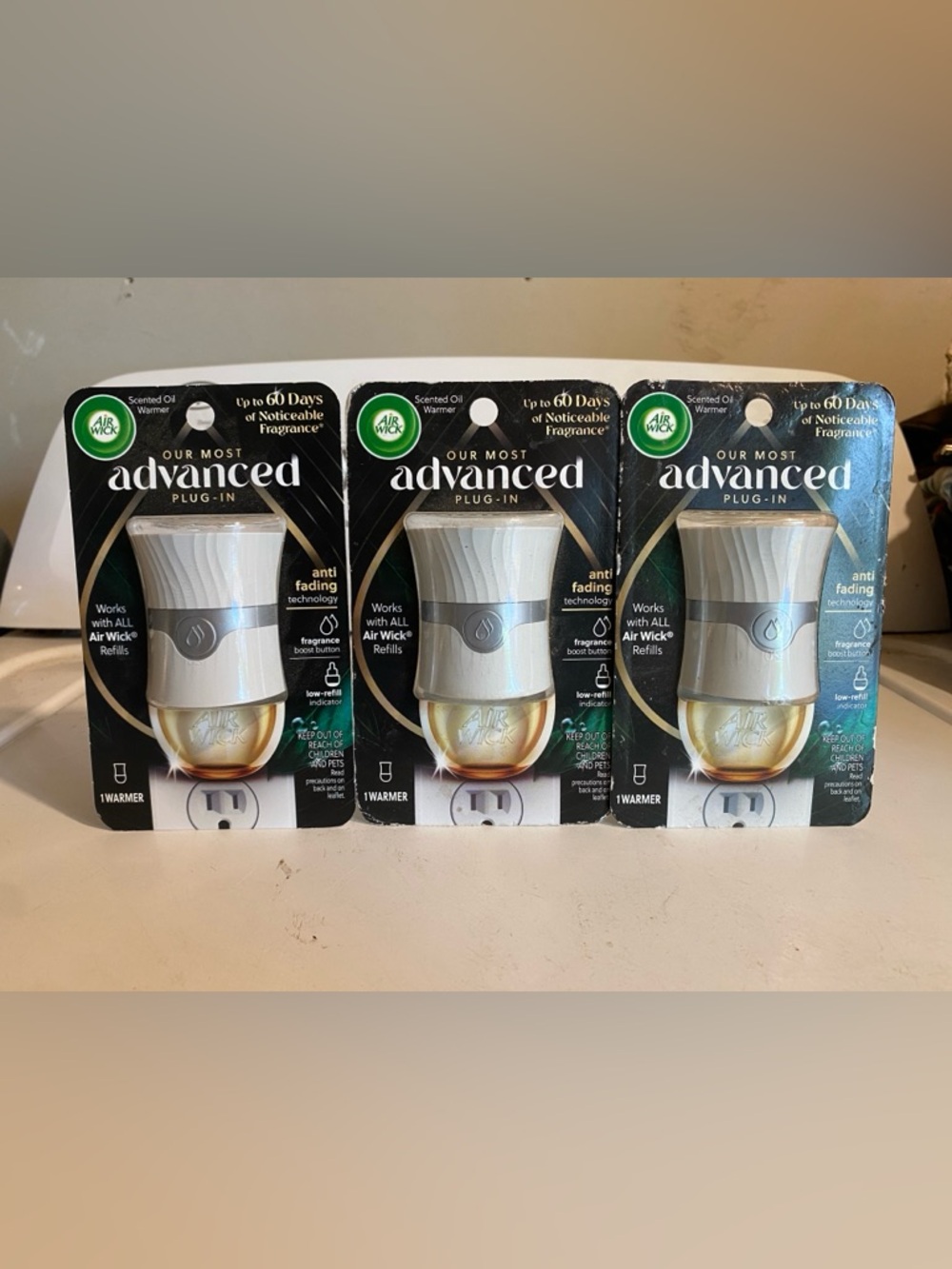 Air Wick Advanced Plug-In Scented Oil Warmer - White and Gold